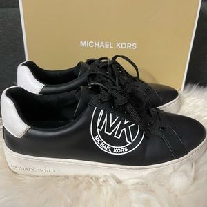 Micheal Kors Sneakers